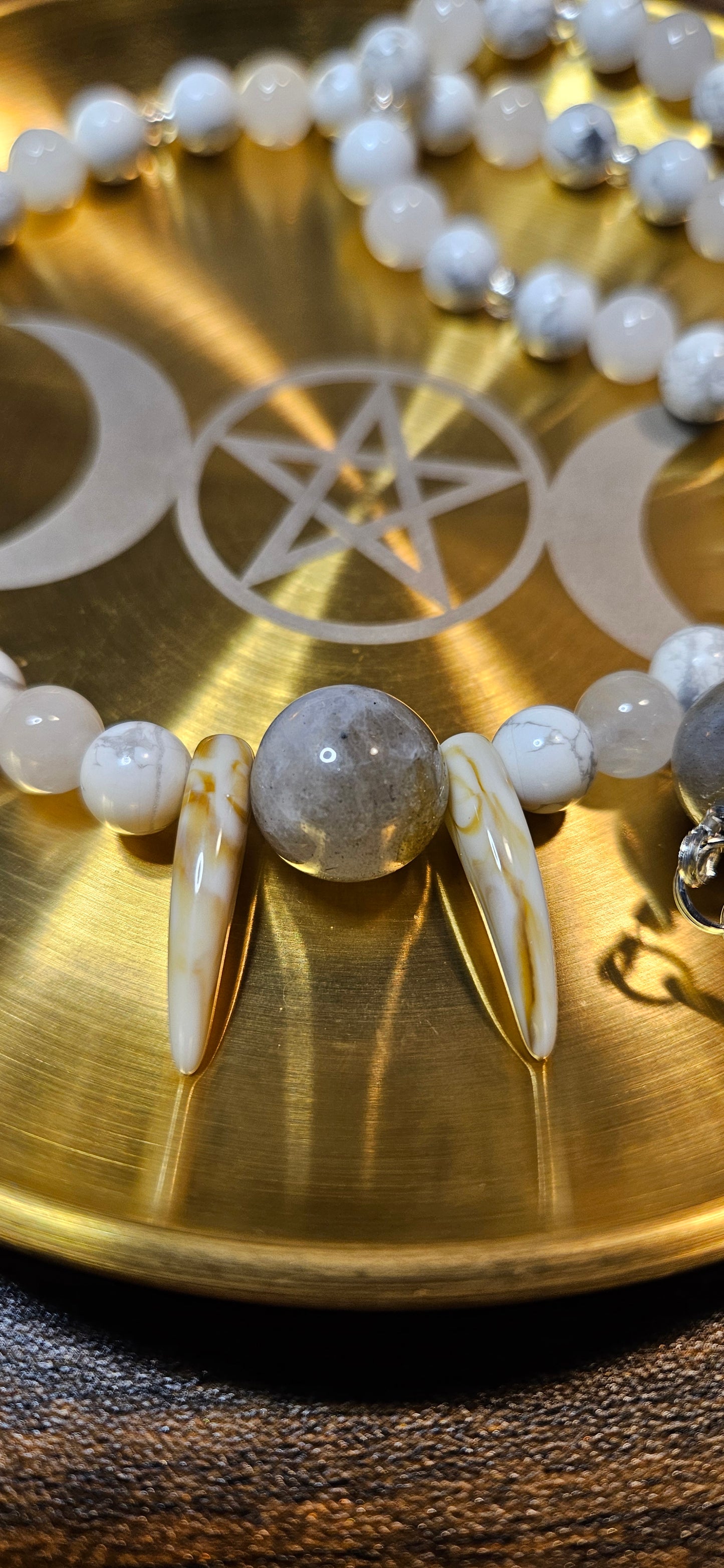 Labradorite Moonstone Howlite Wolf Fang Necklace – 21.5" Mystic Jewelry