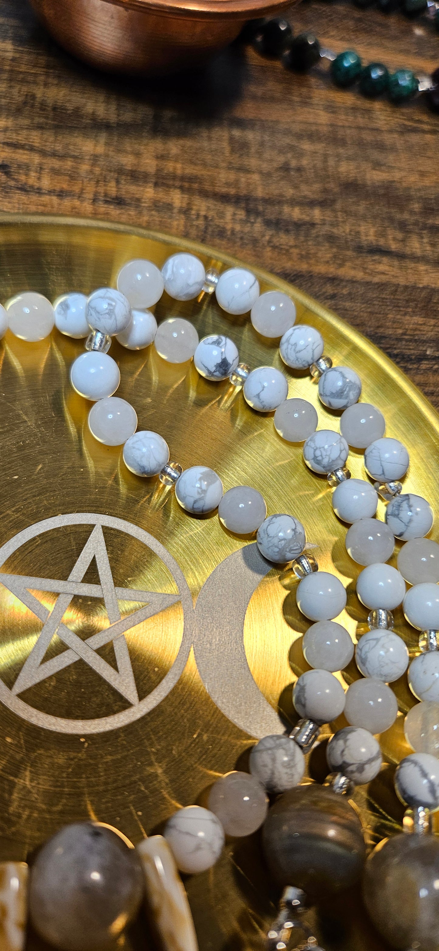 Labradorite Moonstone Howlite Wolf Fang Necklace – 21.5" Mystic Jewelry