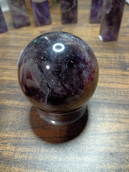 Natural Amethyst Crystal Sphere – Intuition, Calm & Spiritual Protection