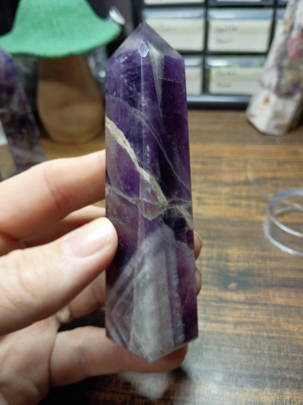 Natural Amethyst Crystal Tower – Intuition, Clarity & Spiritual Protection