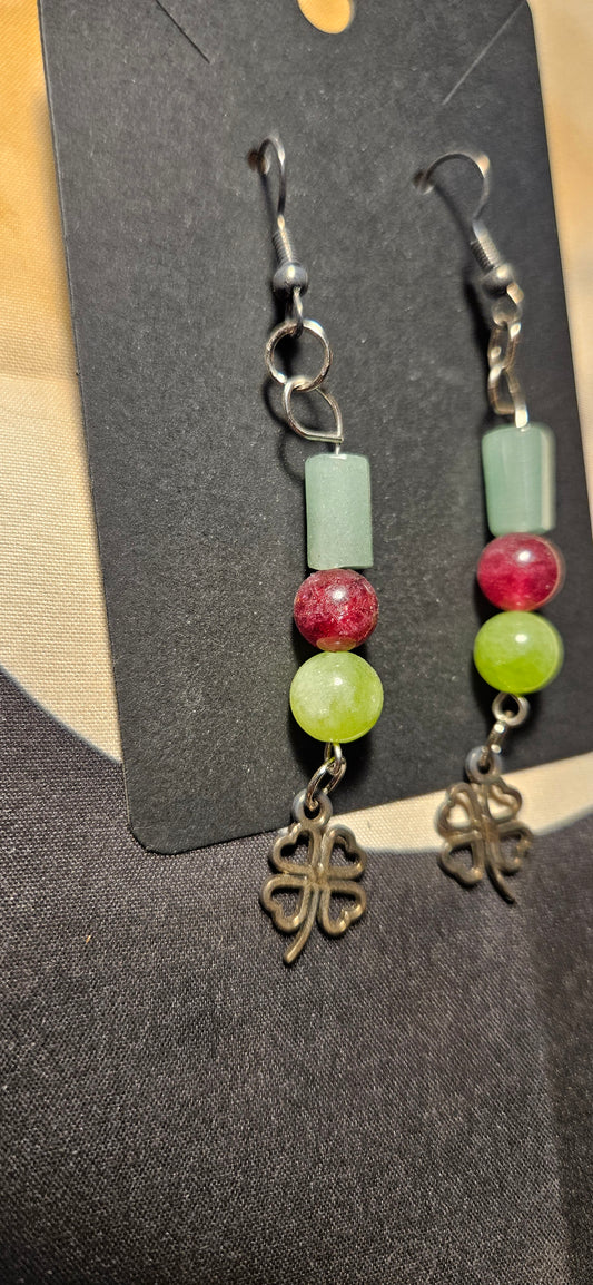 Aventurine, Garnet, Peridot 4-leaf clover earrings