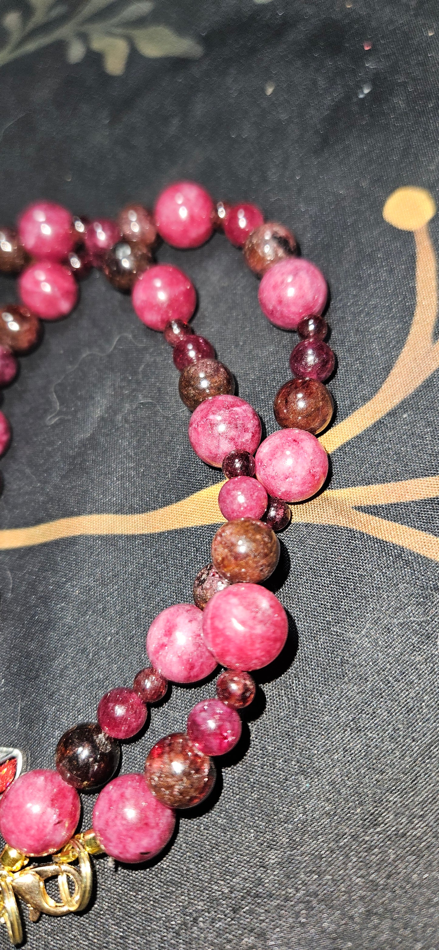 Garnet Wave Pattern Beaded Necklace with Dragonfly Pendant