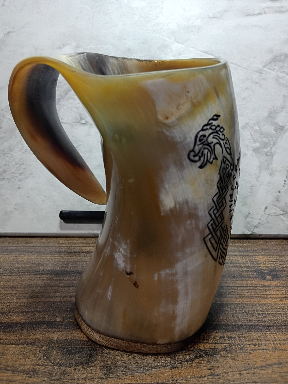 Viking Chieftain Mugs – Handcrafted Natural Ox Horn Drinking Mugs | 18–25 oz