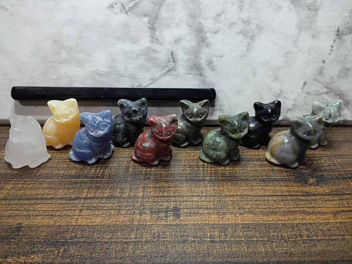 Crystal Cat Carvings – Natural Crystal & Stone Cats