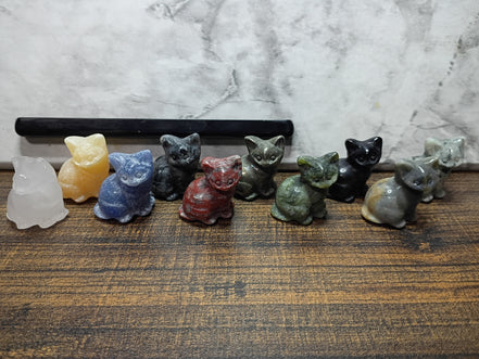 Crystal Cat Carvings – Natural Crystal & Stone Cats