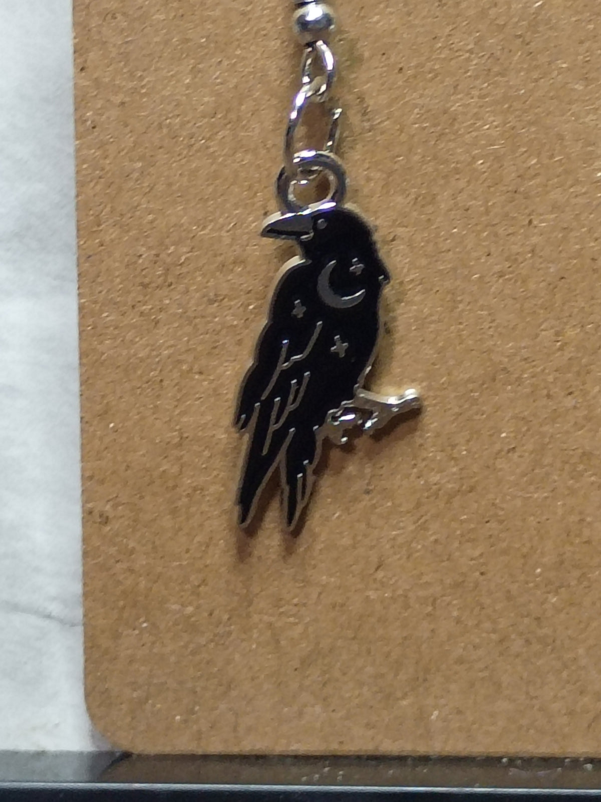 Raven Earrings – Mystical Symbolism & Timeless Style