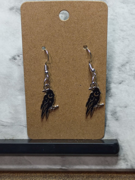 Raven Earrings – Mystical Symbolism & Timeless Style