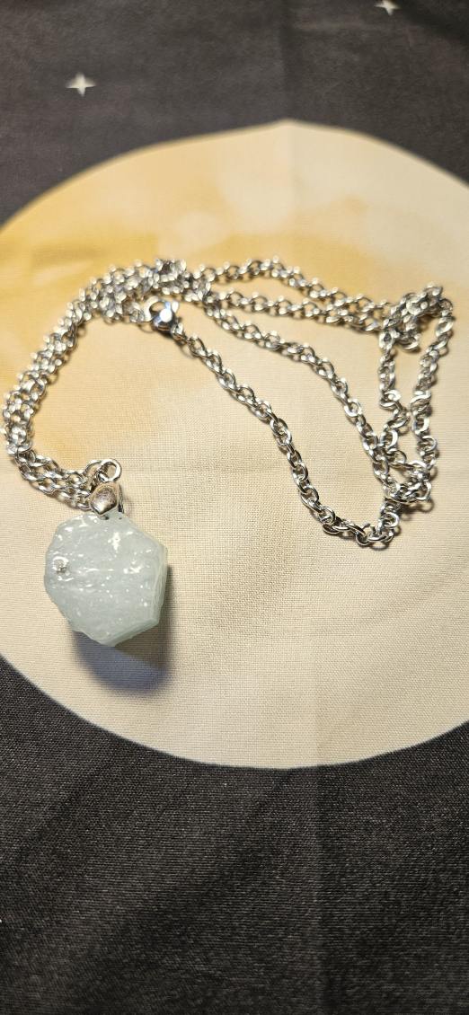 Aquamarine raw pendant necklace
