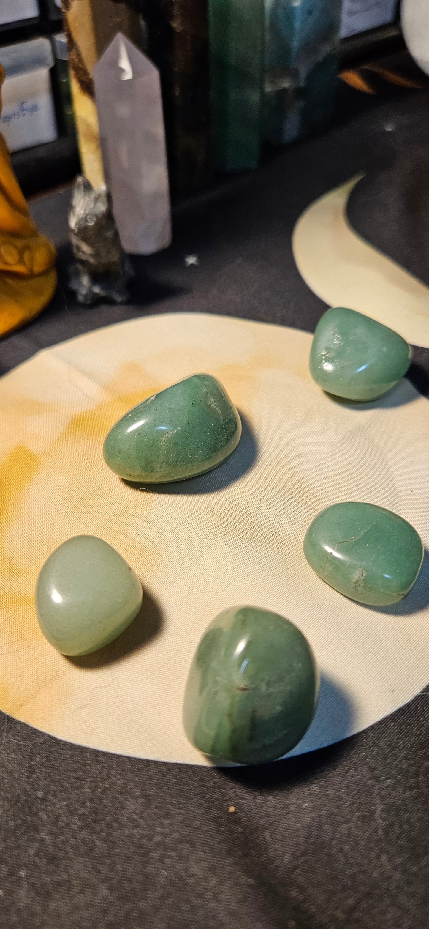 Braided Necklace with pouch for medium-sized tumbled stones