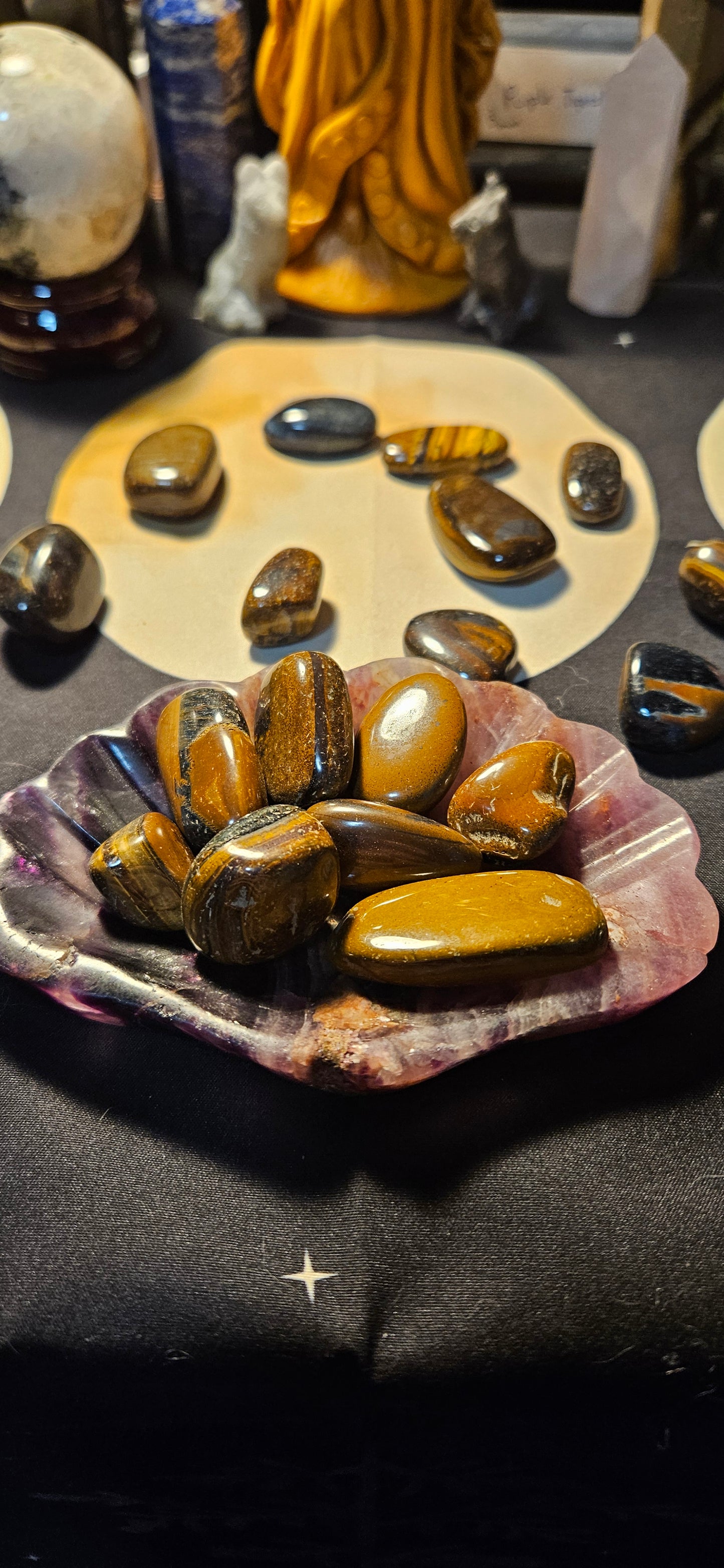 Braided Necklace with pouch for medium-sized tumbled stones